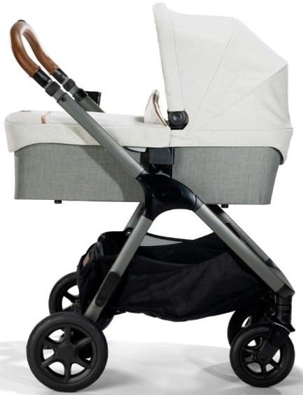S1606AAOYS000_FinitiSignature_oyster_carrycot_CS_CC_WB_HRJ-600x600.jpg