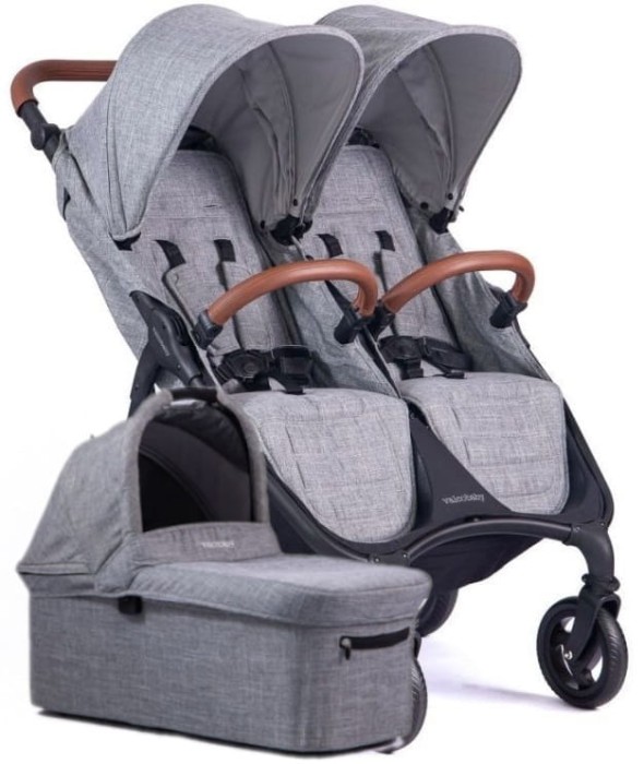 VALCO BABY SNAP DUO TREND wózek dziecięcy rok po roku