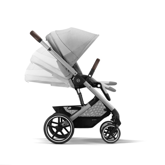 CYB_22_INT_(Excl_US)_y270_BaliosSLux_SLV_LAGR_Recline_Steps_screen_HD.jpg