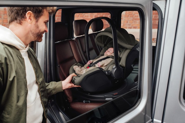 britax-romer-baby-safe-pro-baza-isofix-galaxy-black-3
