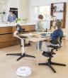 Nomi_Vacuuming_230214-6941_eCom.jpg