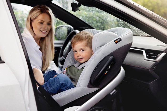 fotelik-samochodowy-besafe-stretch-czarny-cab-_22782_6.jpg
