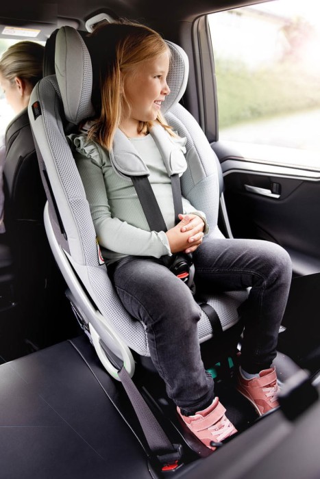 fotelik-samochodowy-besafe-stretch-czarny-cab-_22782_7.jpg