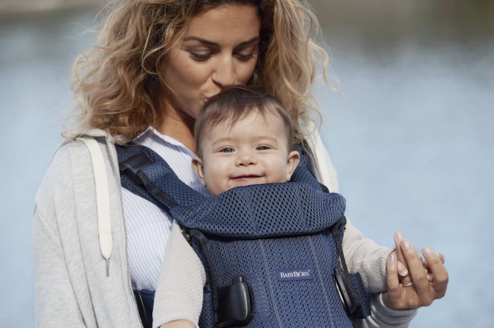 pol_pl_BABYBJORN-ONE-AIR-nosidelko-Granatowy-4083_2.jpg