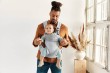 pol_pl_BABYBJORN-nosidelko-Harmony-3D-Mesh-Srebrny-9539_7.jpg