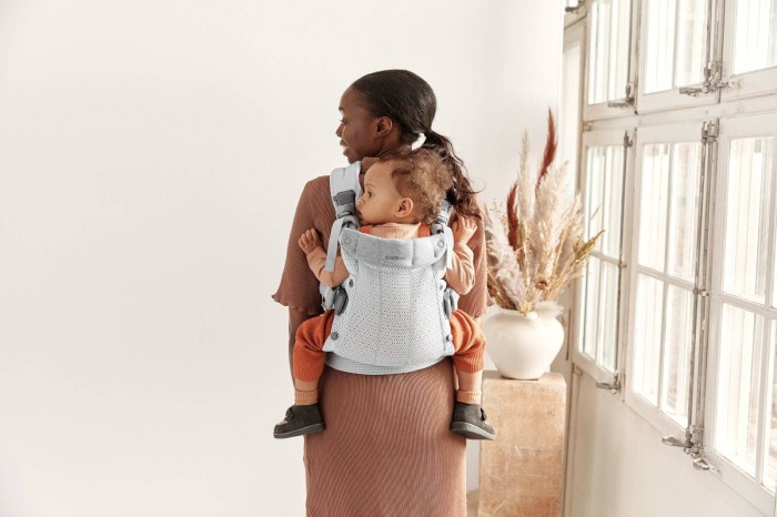pol_pl_BABYBJORN-nosidelko-Harmony-3D-Mesh-Srebrny-9539_9.jpg