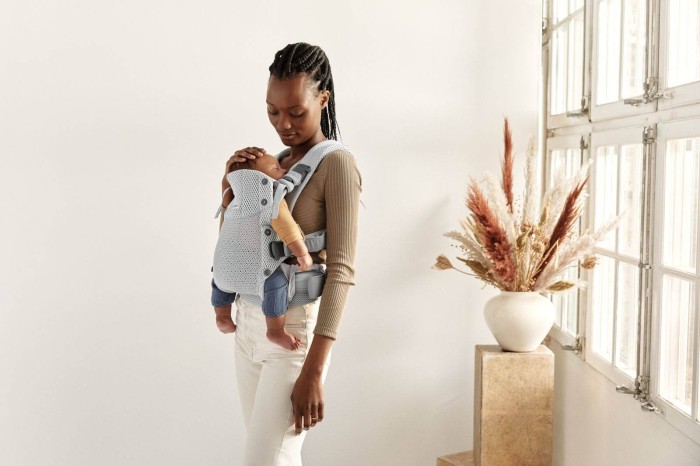 pol_pl_BABYBJORN-nosidelko-Harmony-3D-Mesh-Srebrny-9539_12.jpg