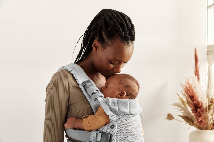 pol_pl_BABYBJORN-nosidelko-Harmony-3D-Mesh-Srebrny-9539_23.jpg