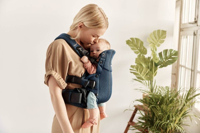 pol_pl_BABYBJORN-nosidelko-Harmony-3D-Mesh-Granatowy-9538_18.jpg