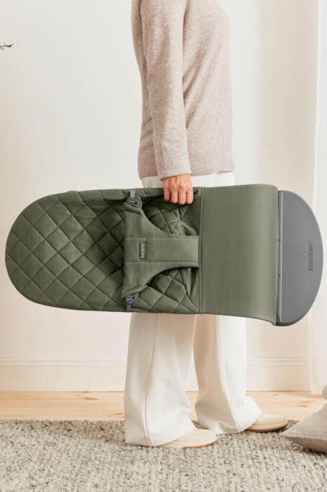 pol_pl_BABYBJORN-lezaczek-BLISS-Woven-Ciemnozielony-32899_4.jpg