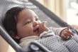 pol_pl_BABYBJORN-lezaczek-BLISS-MESH-Szary-7822_6.jpg