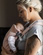 pol_pl_BABYBJORN-MINI-3D-Mesh-nosidelko-Perlowy-Rozowy-6369_12.jpg