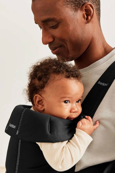 pol_pl_BABYBJORN-MINI-Woven-nosidelko-Czarny-34004_14.jpg