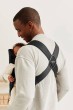 pol_pl_BABYBJORN-MINI-Woven-nosidelko-Czarny-34004_18.jpg