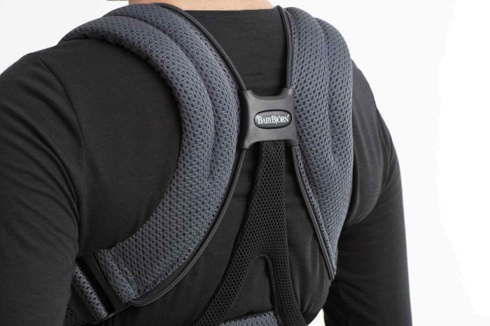 pol_pl_BABYBJORN-MOVE-3D-Mesh-nosidelko-Antracyt-7356_5.jpg