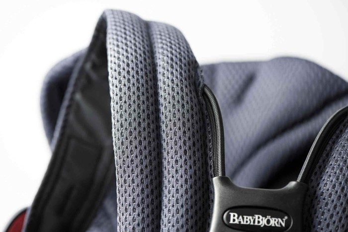 pol_pl_BABYBJORN-MOVE-3D-Mesh-nosidelko-Granatowy-7823_11.jpg