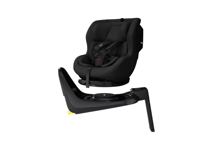 Small-ThuleAlfi_ThuleElm_Black_EasyDock_14000006.jpg