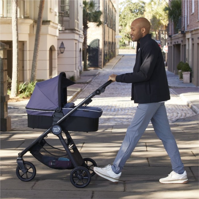 BABY_JOGGER_Commuter Lifestyle-Mini-GT2-01.jpg