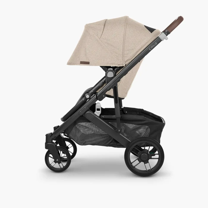 uppababy-cruz-v2-liam-3