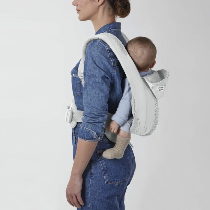 cyb_24_int_y090_coyacarrier_umwh_backcarrying_child_18f61998d9d81570.jpeg