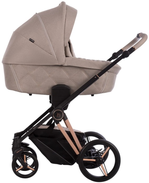 Bebetto Monti x Eva Minge 01 - gondola