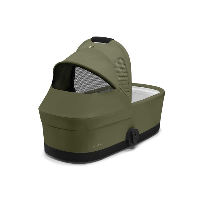 Gondola Cybex w kolorze zielonym moss green z okienkiem wentylacyjnym w budce, widok z przodu pod kątem