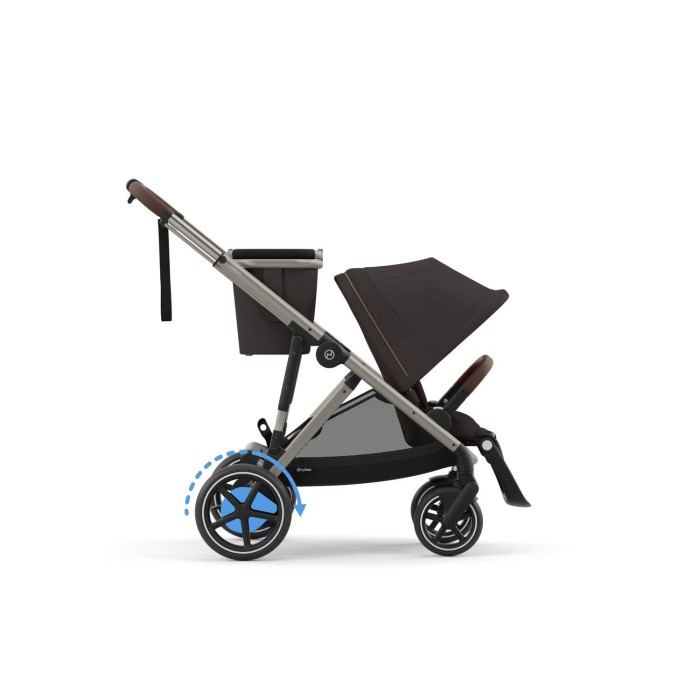 Wózek Cybex e-Gazelle w kolorze Chocolate Brown, widok z boku. Wózek jest skonfigurowany z siedziskiem spacerowym i dodatkowym koszem na zakupy, idealny do zakupów z dzieckiem.