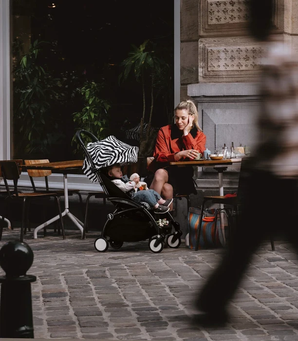 stokke yoyo 3 - tapicerka zebra - wózek wykorzystywany w mieście