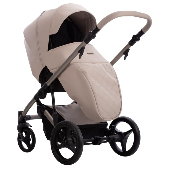BEBETTO LOREN PREMIUM CLASS wózek 2w1 - SAND PRO 01 - Wersja spacerowa