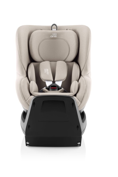 Britax Römer Dualfix M Plus Teak – fotelik dziecięcy i-Size w kolorze beżowym (Teak), widok z przodu, 5-punktowe pasy i zagłówek z regulacją.
