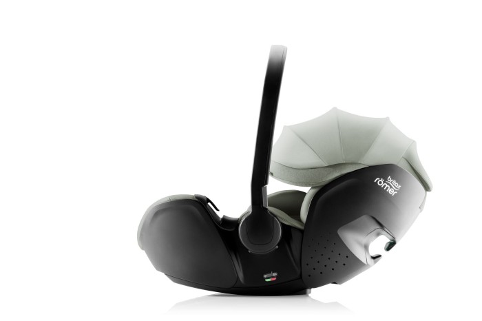 Fotelik Britax Römer Baby-Safe Pro Sage Green – funkcja Ergo Recline w pozycji spoczynkowej.