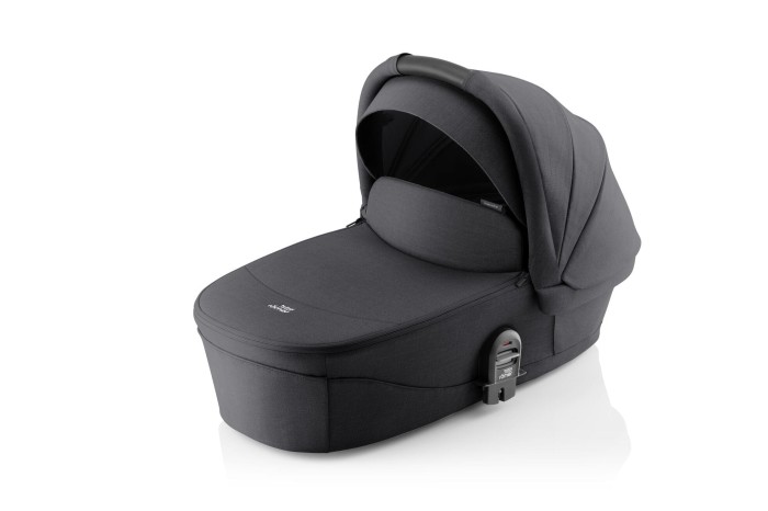 Gondola Britax Römer SMILE 5Z Carbon Black z uchwytem transportowym w kolorze black handle.