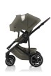 Britax Römer SMILE 5Z – spacerówka Urban Olive z rozsuniętą budką, stelaż Matt Black i brązowa rączka.