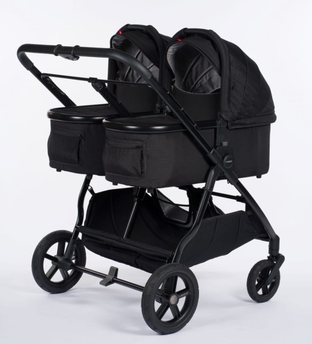 mast m.twin x - wózek bliźniaczy - dwie gondole - widok od tyłu - kolor onyx
