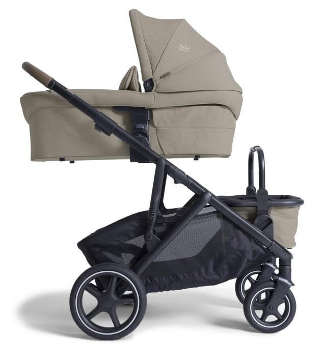 joie versiti - kolekcja signature - wózek głęboki - wersja pojedyncza z koszem zakupowym - kolor sandstone - widok od boku