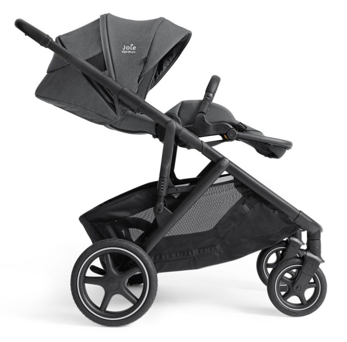 joie versiti - kolekcja signature - wózek spacerowy - wersja pojedyncza - przodem do świata - oparcie na płasko - kolor ebony - widok od boku