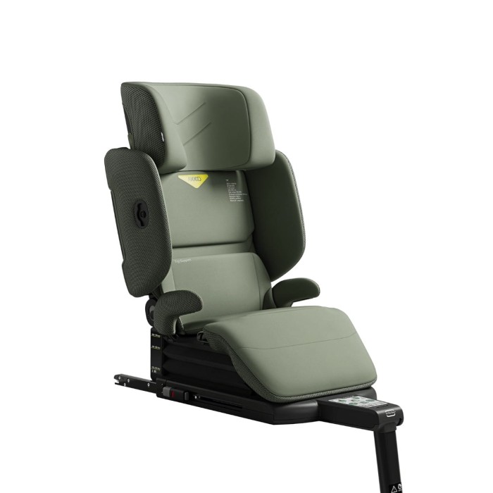 Fotelik samochodowy Axkid Up w kolorze Nordic Bloom Green z maksymalnie wysuniętym zagłówkiem. Zdjęcie ilustruje regulację fotela, który rośnie wraz z dzieckiem, zapewniając ochronę do 150 cm wzrostu.