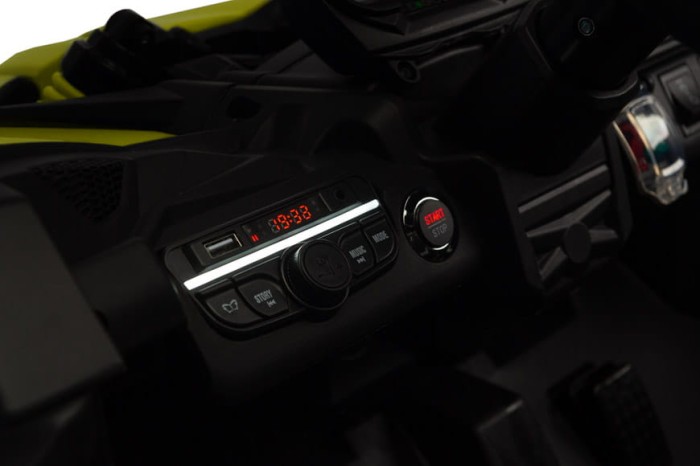 TOYZ MAVERICK - samochód na akumulator dla 4 latka  - kolor YELLOW - zdjęcie kokpitu