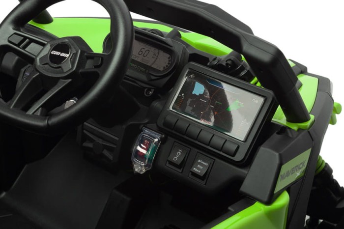 TOYZ MAVERICK -samochód dla dziecka na akumulator  - kolor GREEN- zdjęcie kokpitu