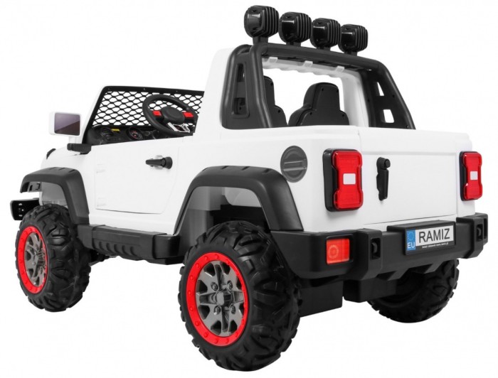 Auto terenowe AllRoad dla 2 dzieci Biały + Napęd 4x4 + Pilot-4 6828 