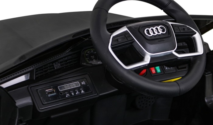 Audi E-Tron Sportback dla dzieci Czarny + Pilot + Napęd 4x4 + Wolny Start + Radio MP3 + LED-8 6832 