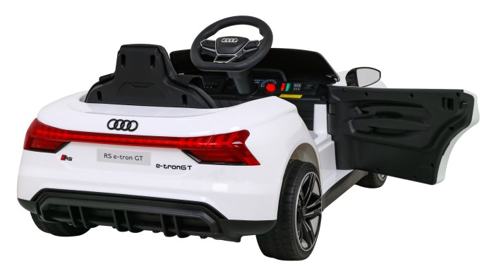 Audi RS E-Tron GT na akumulator Biały + Pilot + Napęd 4x4 + Radio MP3 + LED + EVA-9 6870 