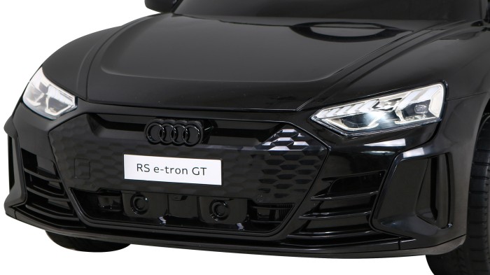 Audi RS E-Tron GT na akumulator Czarny + Pilot + Napęd 4x4 + Radio MP3 + LED + EVA-3 6871 