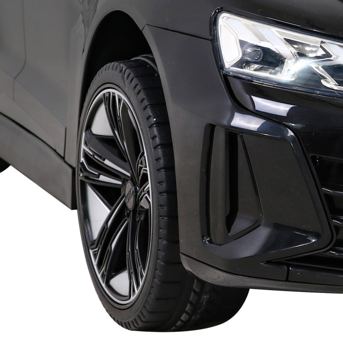 Audi RS E-Tron GT na akumulator Czarny + Pilot + Napęd 4x4 + Radio MP3 + LED + EVA-13 6871 