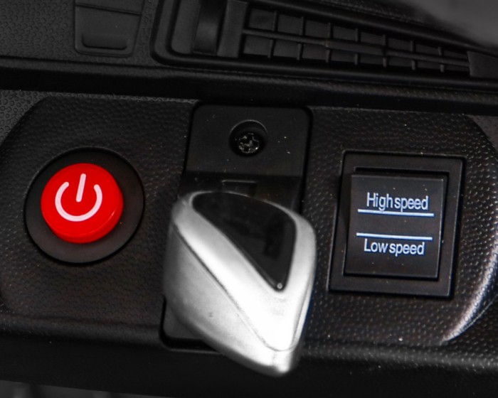 BMW I8 Lift Auto na akumulator Czarny + Pilot-16 6895 