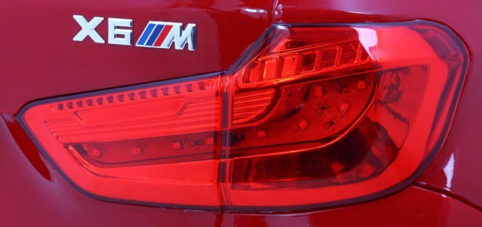 BMW X6M Elektryczne Autko dla dzieci, Czerwony SUV + Pilot-13 6914 