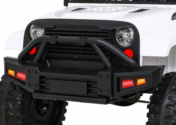 Autko Jeep Dark Night na akumulator dla dzieci Biały + Wolny Start + EVA + Audio LED-11 6965 