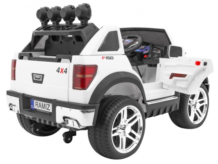 Pojazd LONG Biały-7 6988 