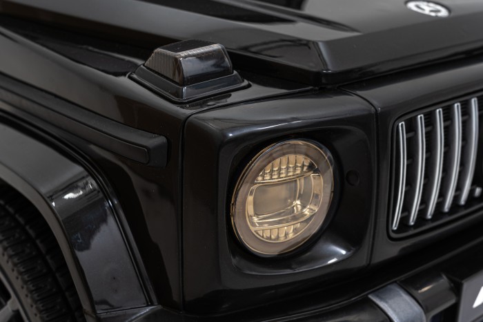 Mercedes AMG G63 na akumulator dla dzieci Czarny + Pilot-18 7059 