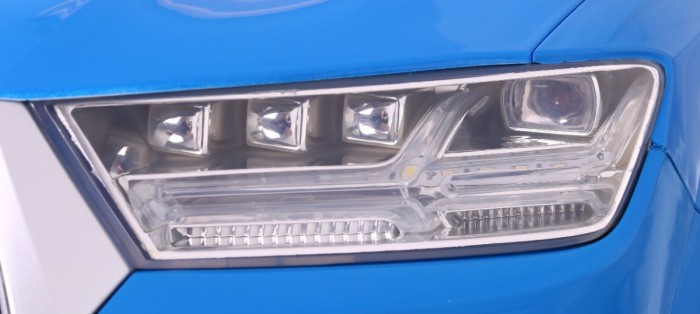 Audi Q7 Lift na akumulator dla dzieci Lakier Niebieski + Pilot + Wolny Start + EVA + MP3 LED-2 7089 